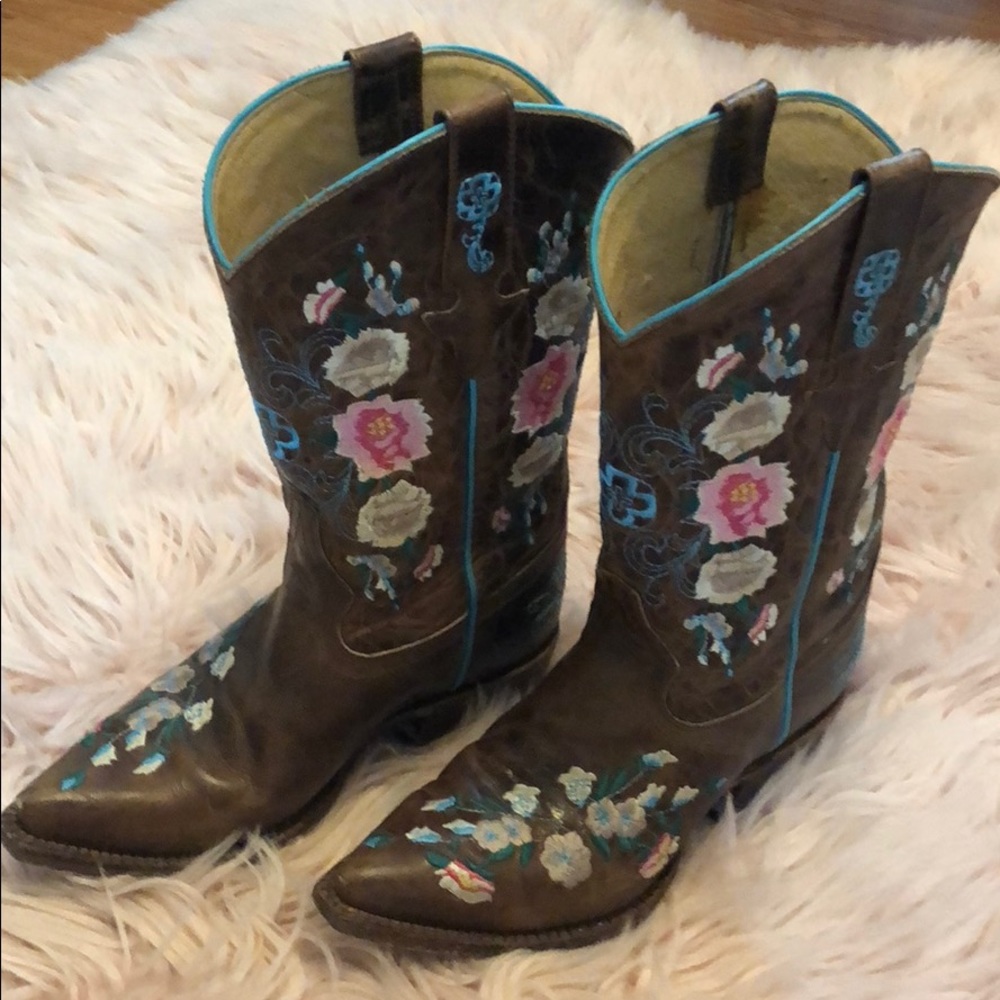 Macie Bean cowgirl boots